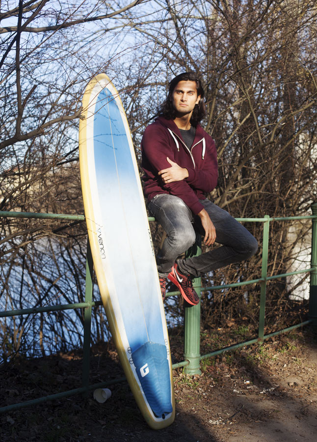 afridun amu. surfer. der spiegel